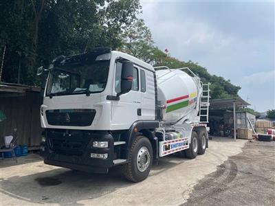 Xe trộn bê tông Howo 10 khối Model 2026